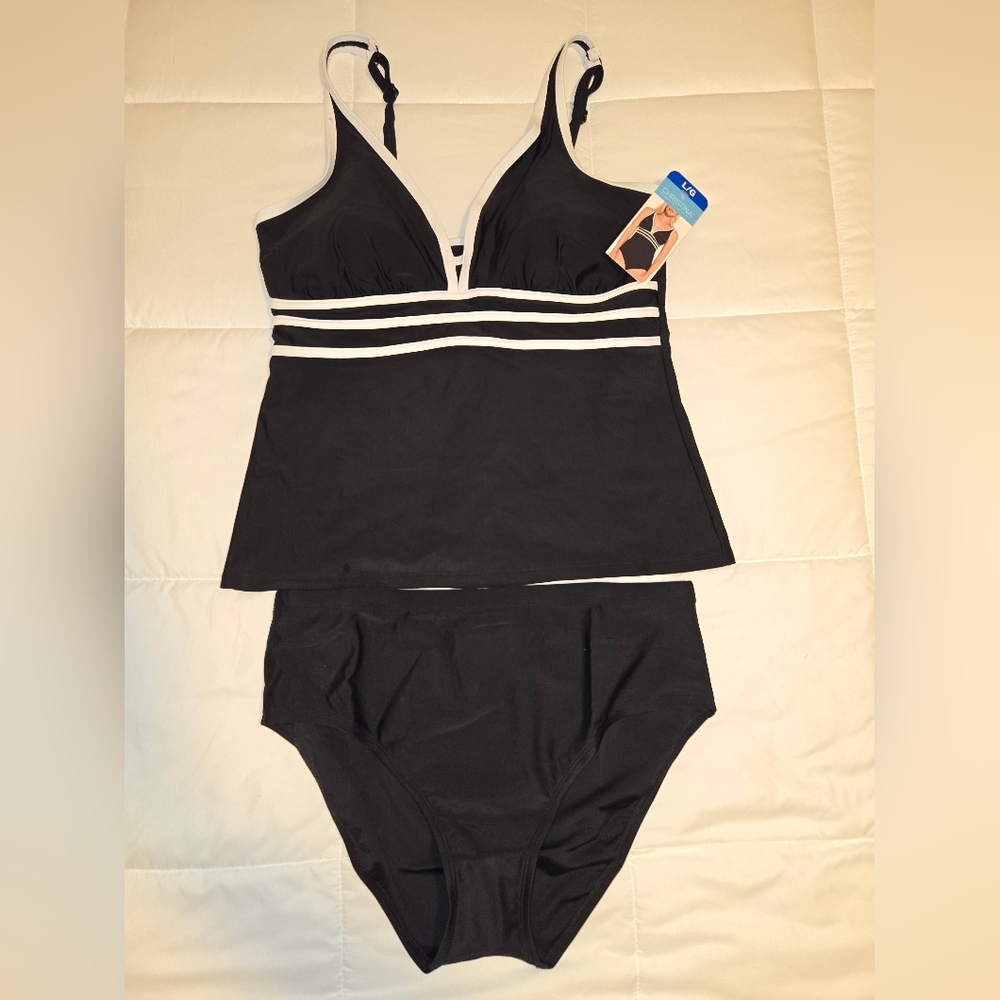 Christina Black and White Tankini and Bottom Size Large NWT
